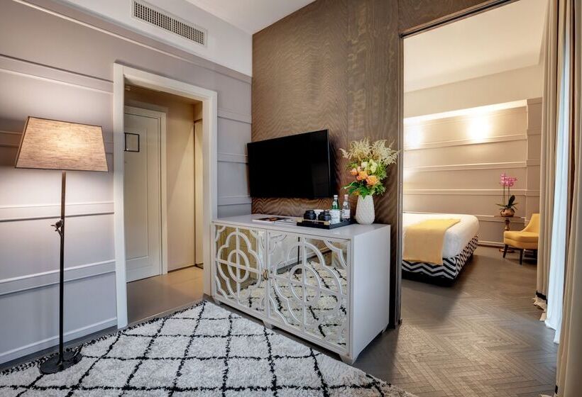 Suite with Terrace, Singer Palace Hotel Roma