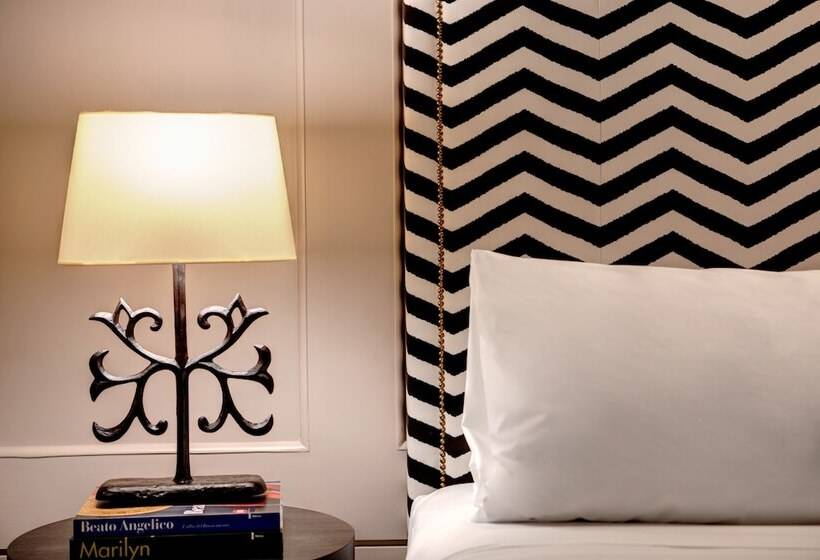 Suite with Terrace, Singer Palace Hotel Roma