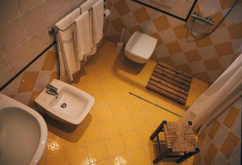Quarto Estandar, I Grilli