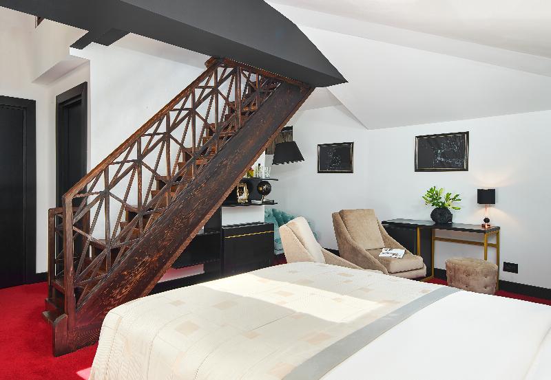 Suite with Terrace, King Kresimir Heritage