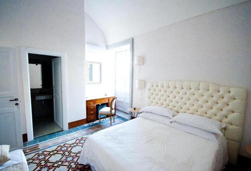 Quarto Triplo Deluxe, Sveva Rooms