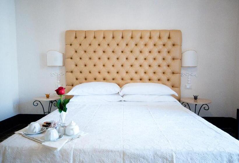 Suíte Júnior com Sacada, Sveva Rooms