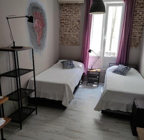 اتاق استاندارد, Hostal Hispalense