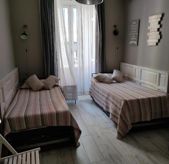 اتاق استاندارد, Hostal Hispalense