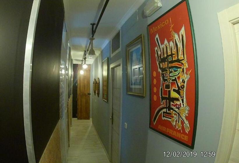 اتاق استاندارد, Hostal Hispalense