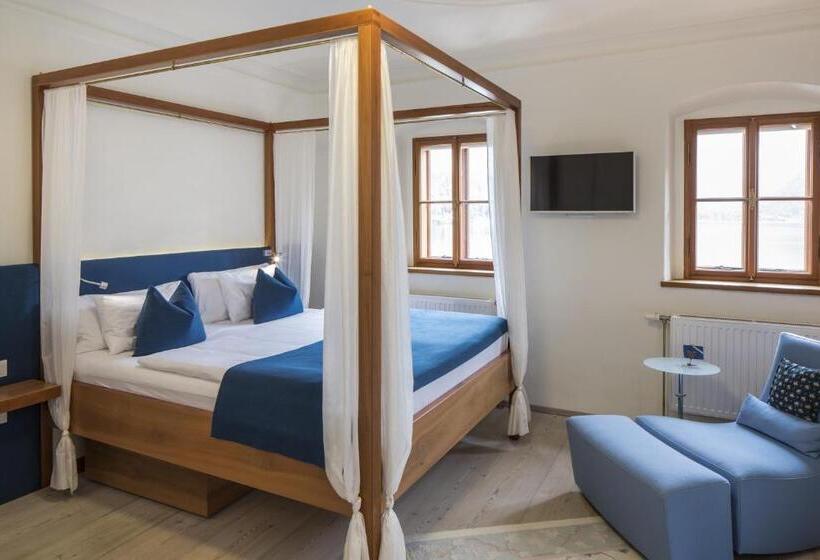 Superior suite with lake view, Hallstatt Hideaway  Adults Only