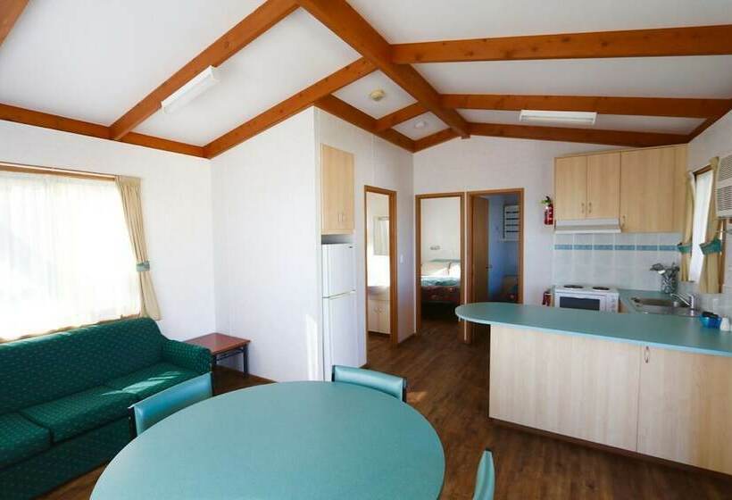 오두막, Sea Vu Caravan Park