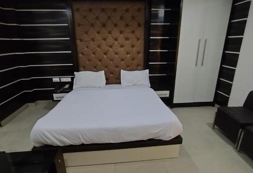 Люкс Deluxe Кровать Кинг, Royal Galaxy