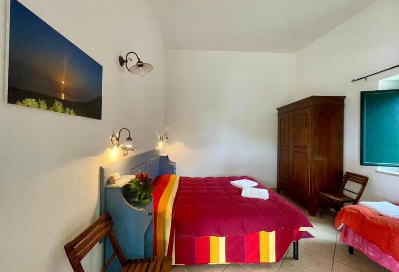 اتاق خانوادگی, Agriturismo Paulesa