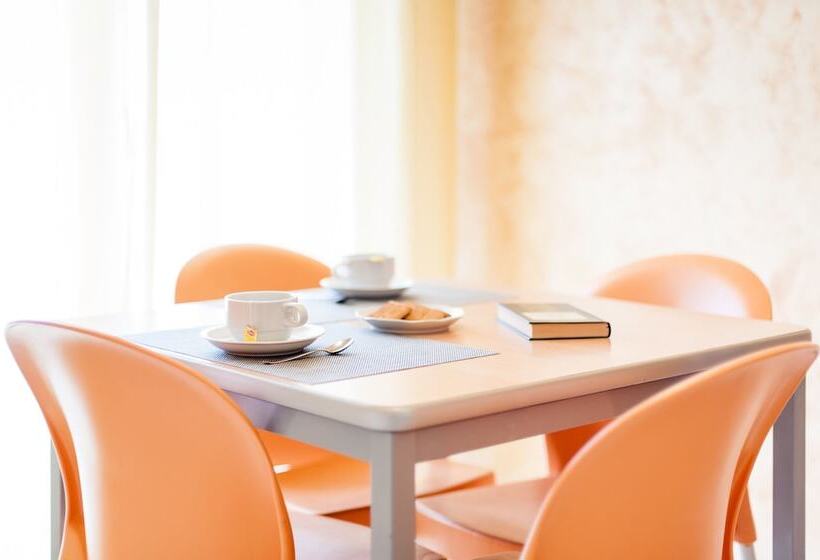 استودیوی استاندارد, Welcome Residence Per Famiglie