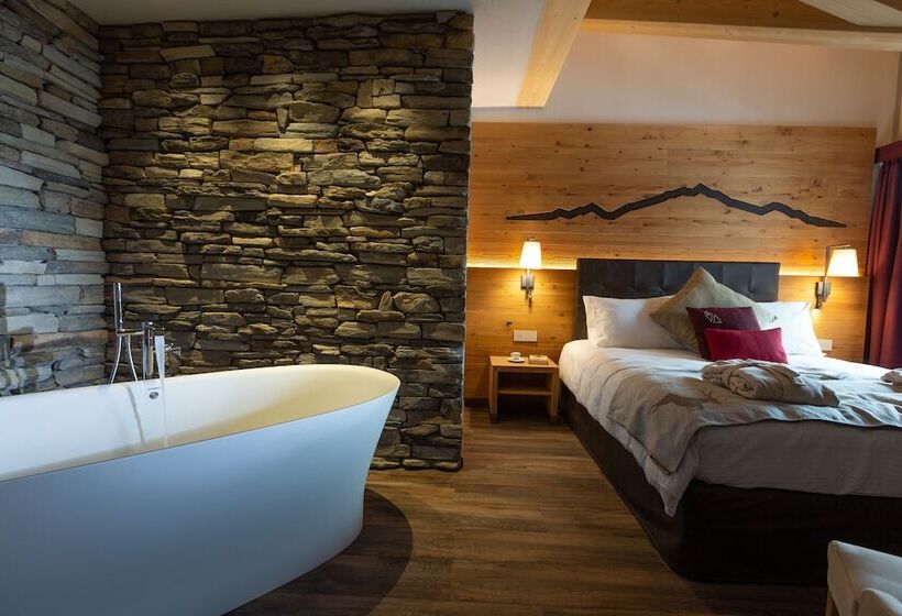 سوئیت با وان آب گرم, Mont Chalet Nevada   Hotel & Spa