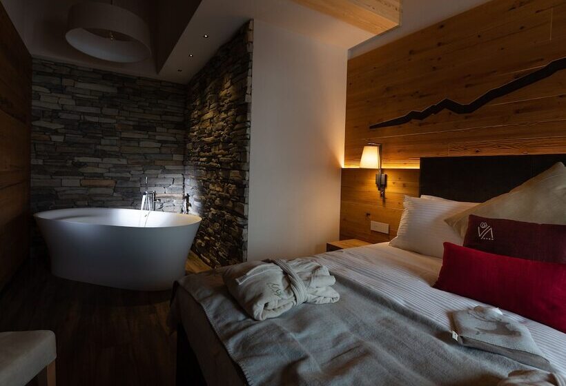 سوئیت با وان آب گرم, Mont Chalet Nevada   Hotel & Spa