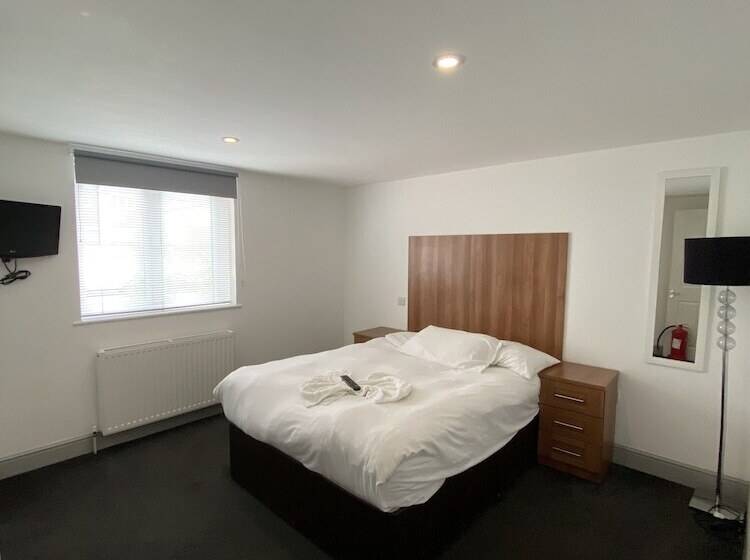Апартаменты 2 Спальни, Buckingham Guest House For Contractors