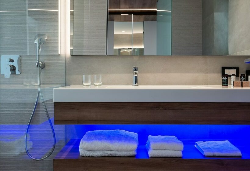 Номер Классический Вид на Бассейн, Euphoria Resort  All Inclusive