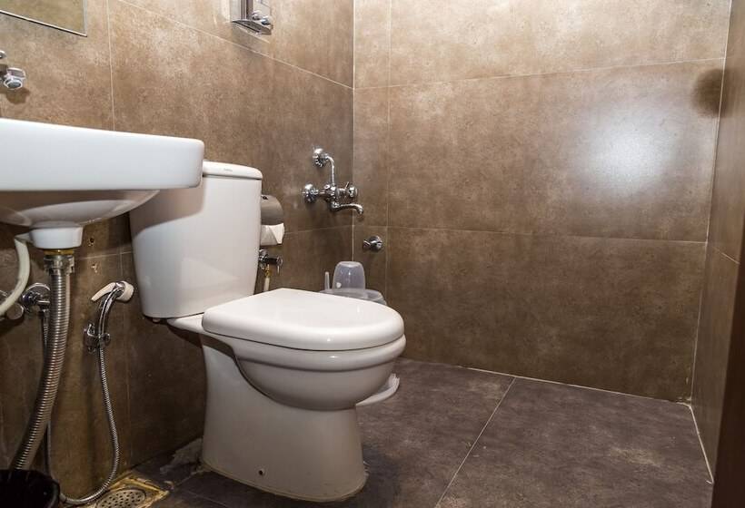 Номер Deluxe, Fabhotel Astra Suites   Hsr Main Road