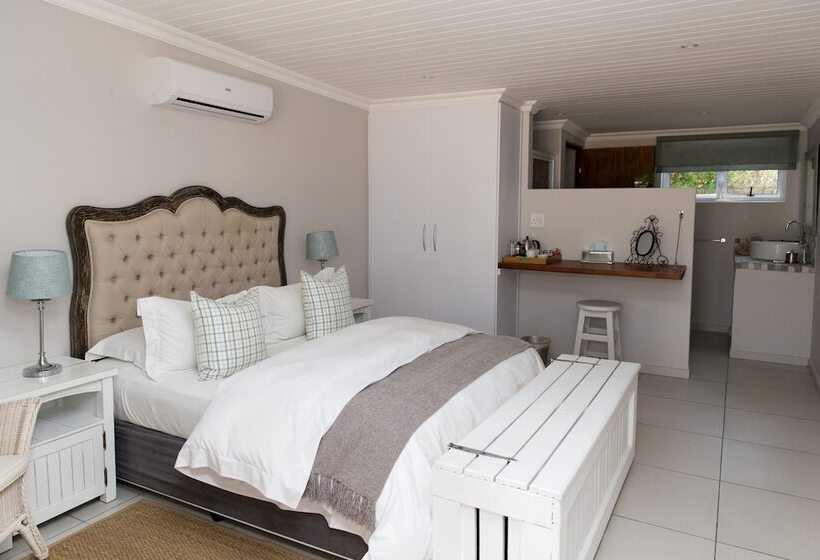 Номер Стандарт, Nuwerus Lodge Paarl