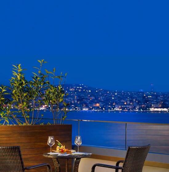 テラス付きデラックスルーム, Port Bosphorus