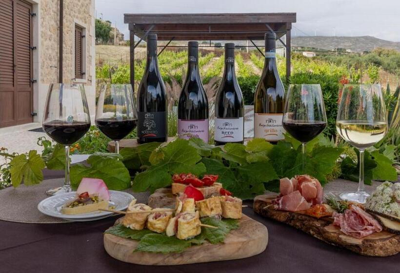 Номер Deluxe Вид на Море, Borgo Giallonardo Wine Relais