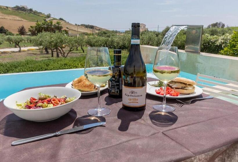 Люкс Кровать Кинг, Borgo Giallonardo Wine Relais