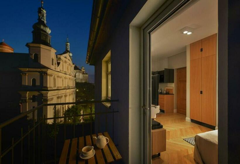 高级工作室, Stradonia Serviced Apartments