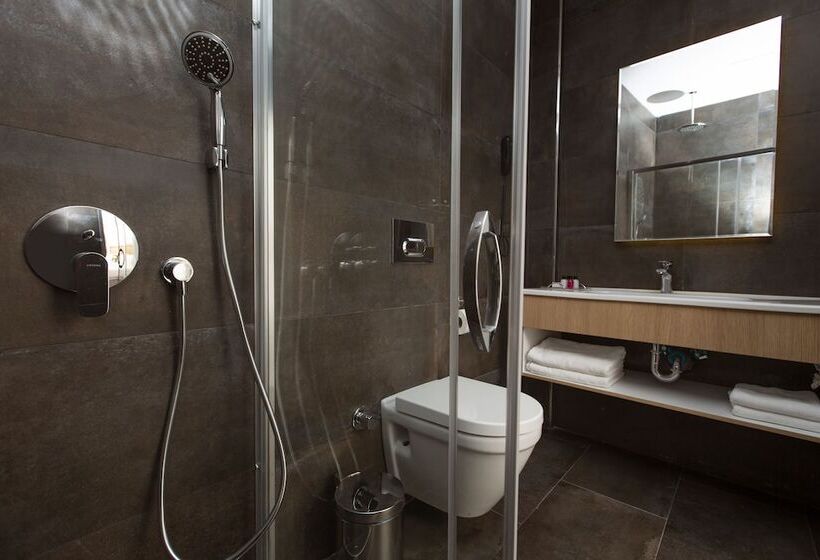 标准三人间, Premist Hotels Taksim