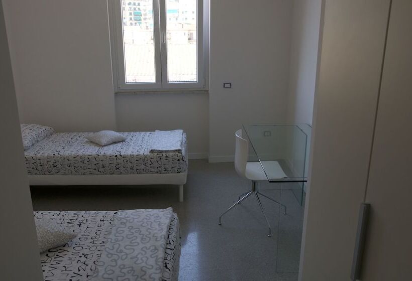 اتاق استاندارد با سرویس بهداشتی مشترک, Casa Maria