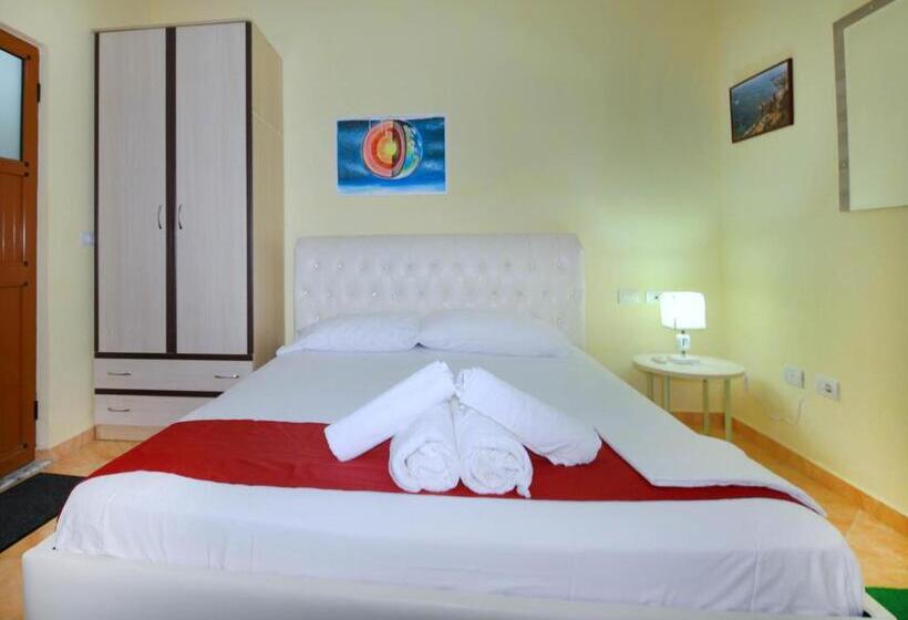 디럭스 룸, My Home Guest House