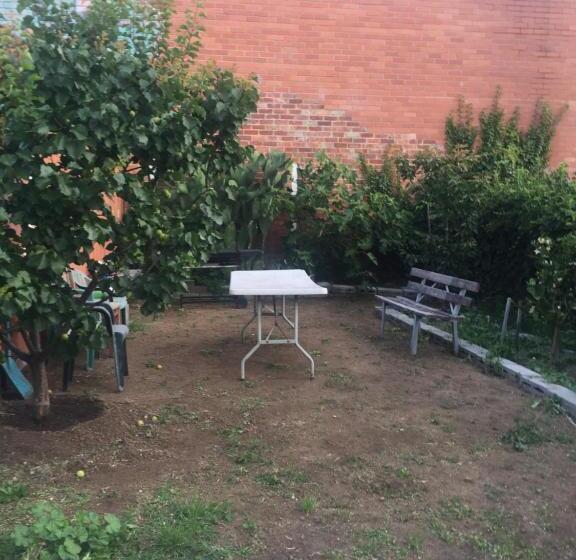 스탠다드 룸 공동 욕실, Narrara Backpackers Hobart