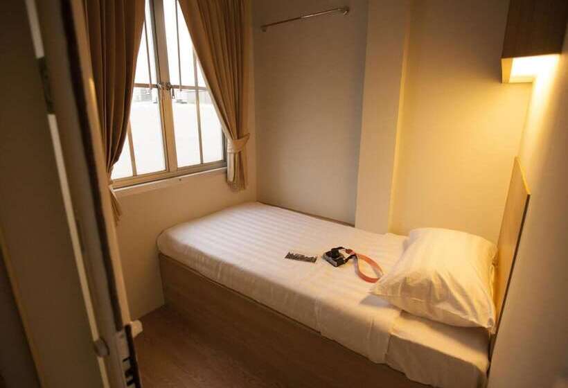 اتاق استاندارد با سرویس بهداشتی مشترک, Micro Hostel