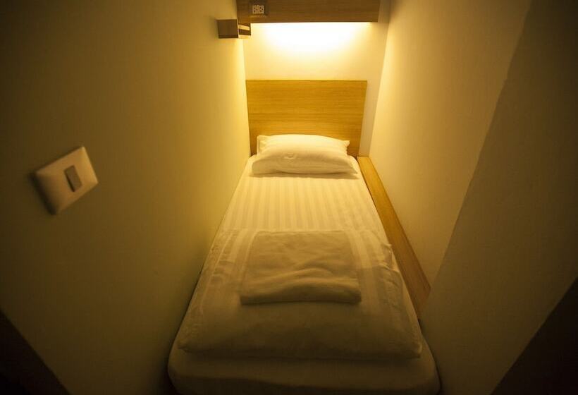 اتاق اکونومی یک تخته, Micro Hostel