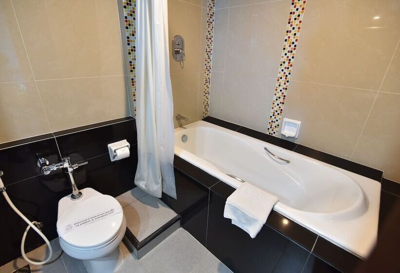 Quarto Superior, Siam Oriental