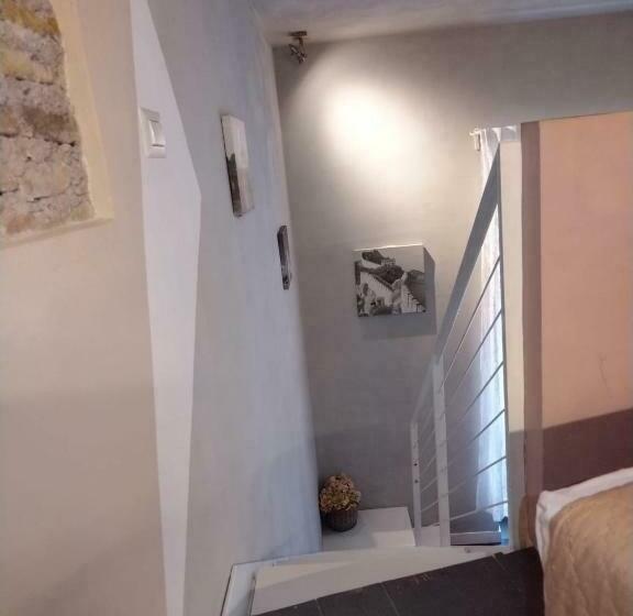 Camera Standard, Nerva Accomodation Cavour