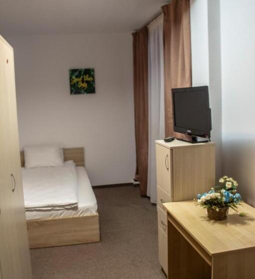 اتاق اکونومی یک تخته, Happy Accomodation