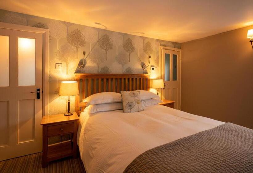 Семейный Номер, The Royal Oak Inn