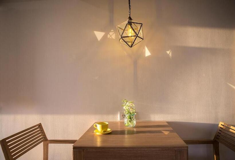 Полулюкс, Eastin Ashta Resort Canggu