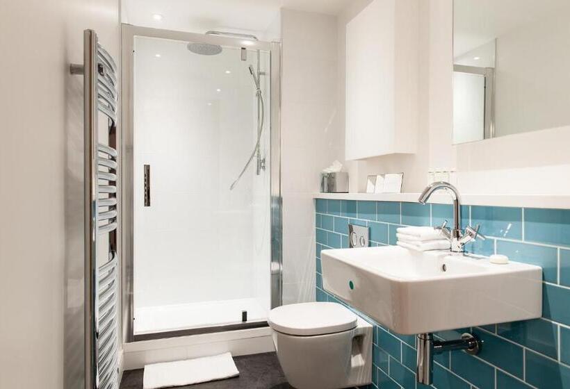 Апартаменты Superior 1 Спальня, Rockwell East Tower Bridge
