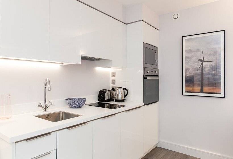 Апартаменты 1 Спальня, Rockwell East Tower Bridge