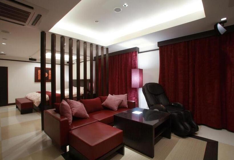 اتاق لوکس, Water Gate Tokuyama Adult Only