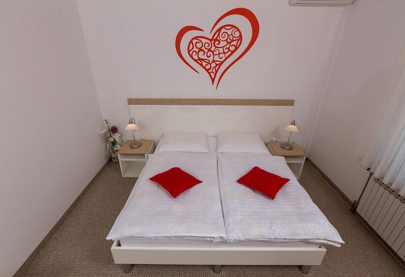 اتاق استاندارد, Rooms Pleška Zagreb Airport