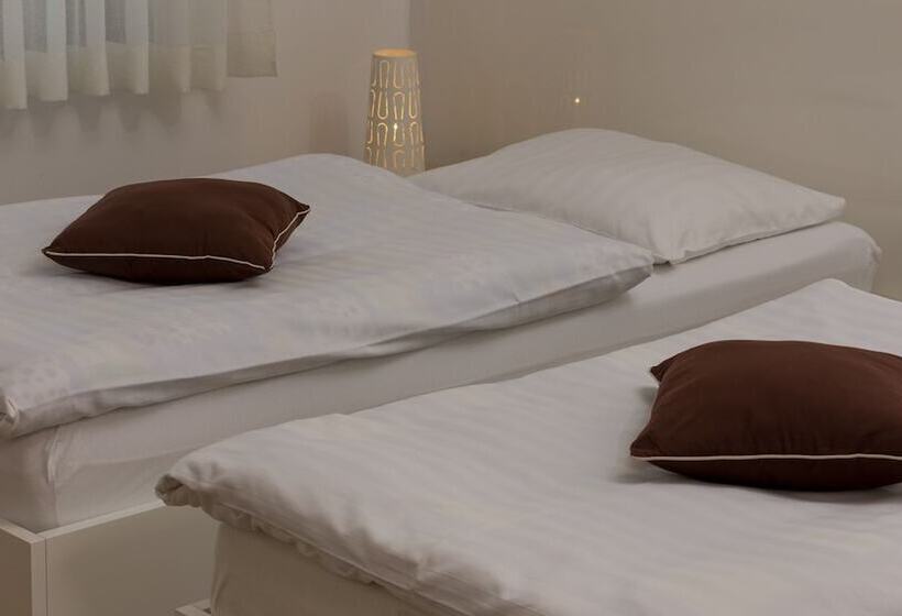 اتاق استاندارد, Rooms Pleška Zagreb Airport