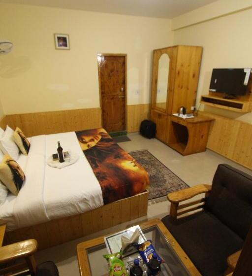 스탠다드 룸 킹사이즈 침대, Purnima Guest House, Old Kasol