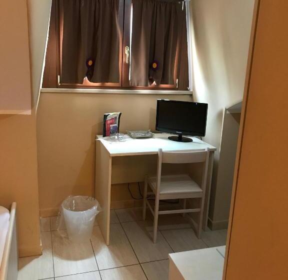 Трежместный Номер Economy, L Incontro B&b Santeramo
