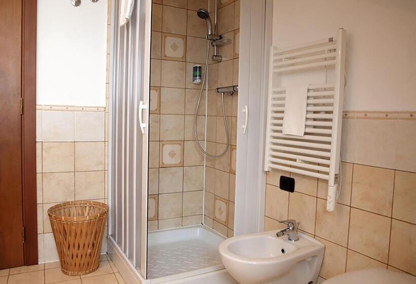 Четырехместный Номер Стандарт, L Incontro B&b Santeramo