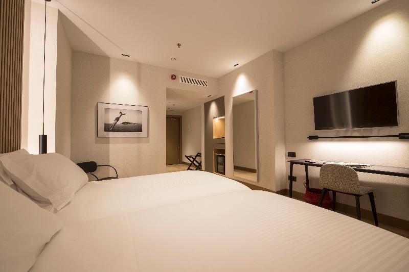 Номер Deluxe, Novotel Karawang