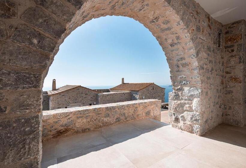 جناح, Ariá Estate Suites & Spa