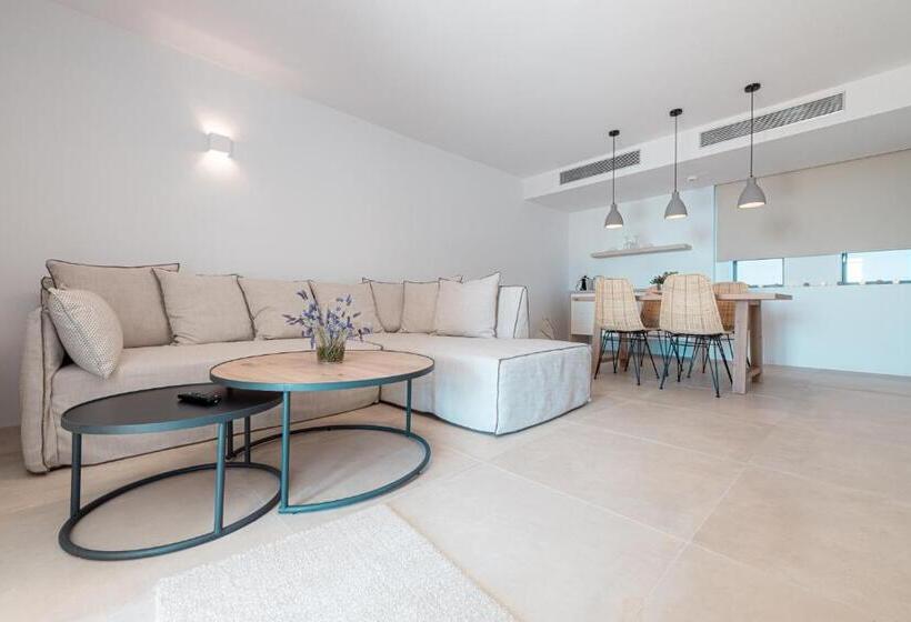 جناح, Ariá Estate Suites & Spa