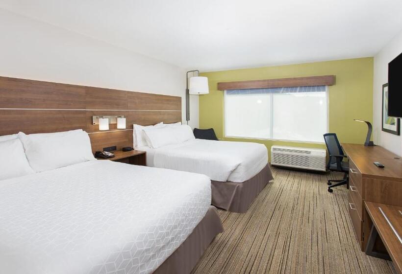 Номер Стандарт 2 Двуспальные Кровати, Holiday Inn Express Williamsburg, An Ihg
