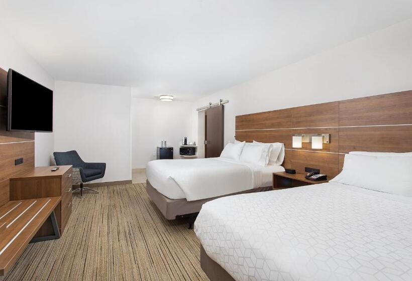 Номер Стандарт Адаптированный для Инвалидов, Holiday Inn Express Williamsburg, An Ihg
