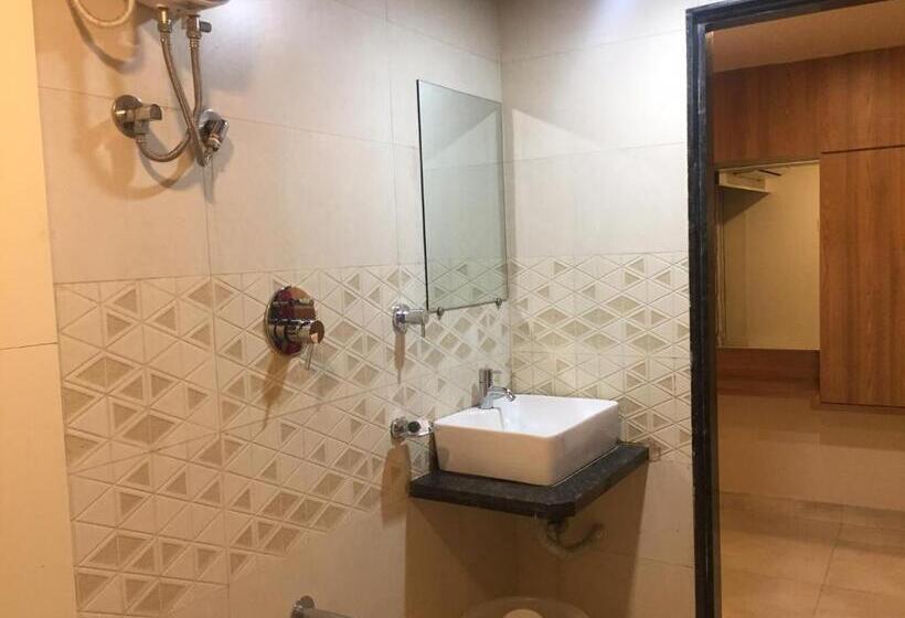 标准间, Imperial