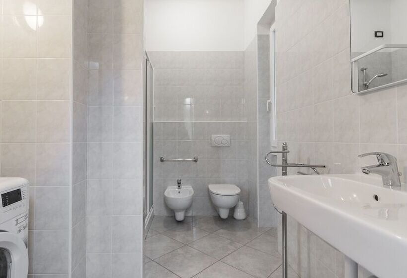 آپارتمان 1 خوابه با چشم‌انداز دریا, Residence Il Poggio